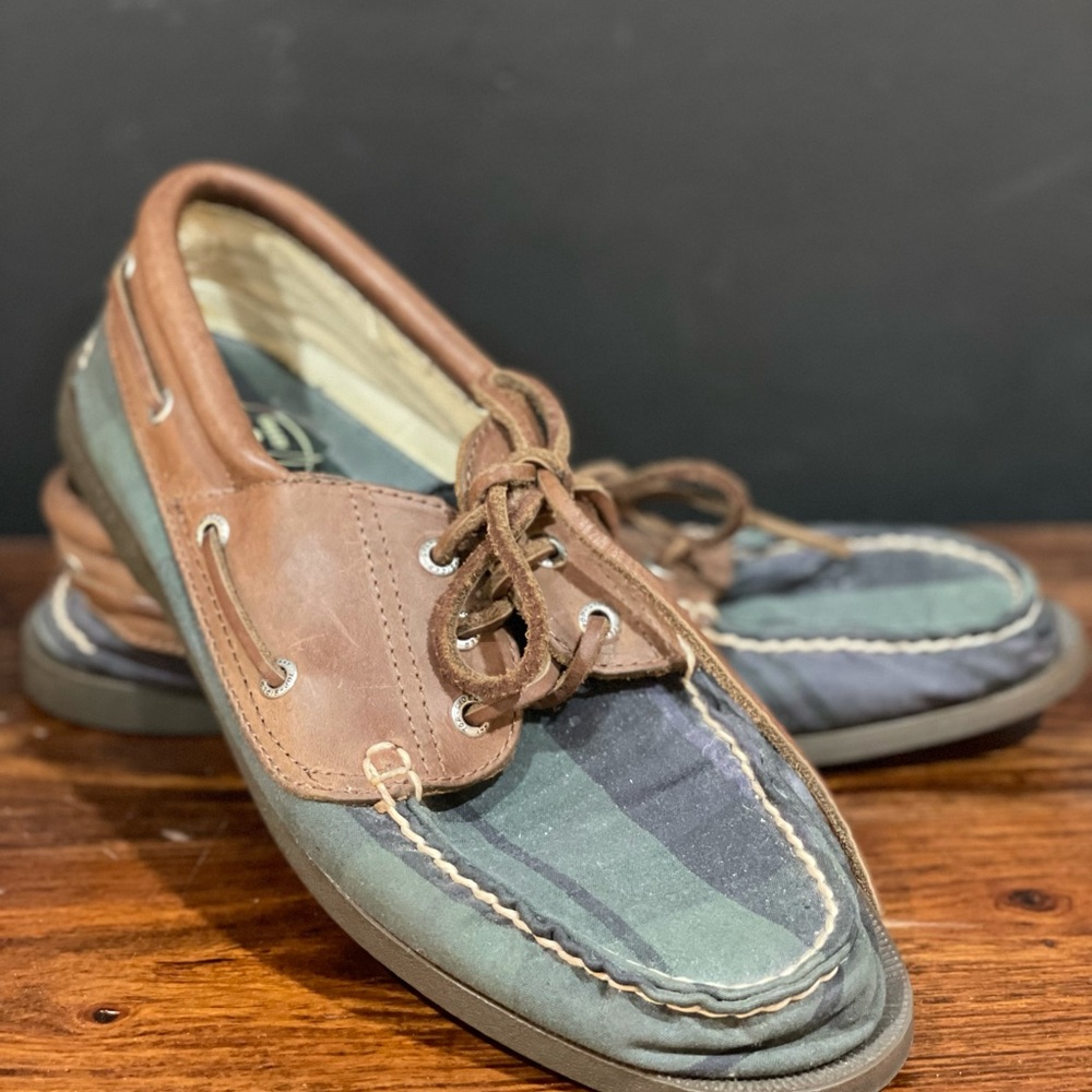 Men’s boat shoes